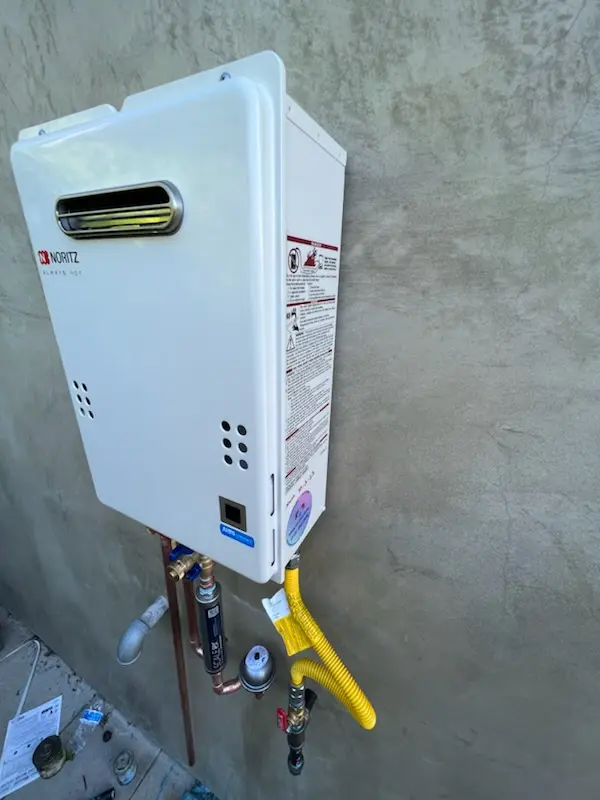 Tankless water heater installation for Navasota homes